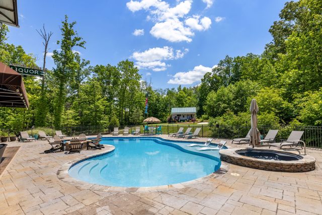 7646 Highway 100, Bon Aqua, TN 37025