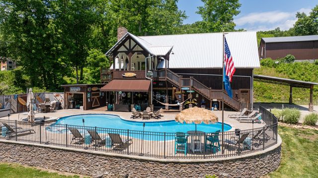 7646 Highway 100, Bon Aqua, TN 37025