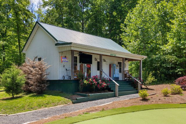 7646 Highway 100, Bon Aqua, TN 37025