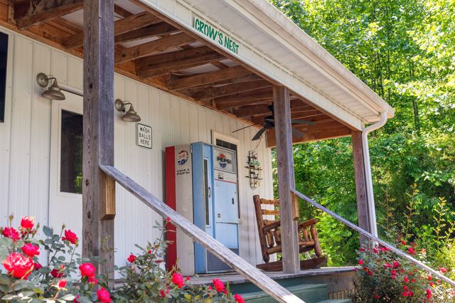 7646 Highway 100, Bon Aqua, TN 37025