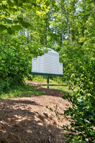 7646 Highway 100, Bon Aqua, TN 37025