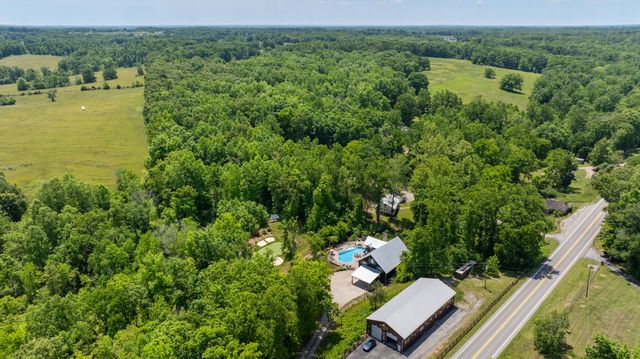 7646 Highway 100, Bon Aqua, TN 37025