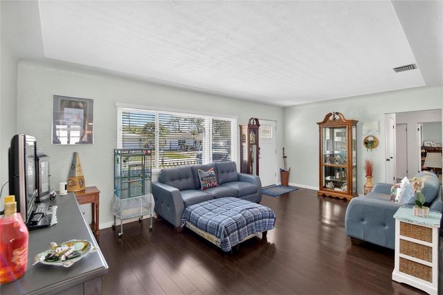 4990 99TH STREET N, St Petersburg, FL 33708