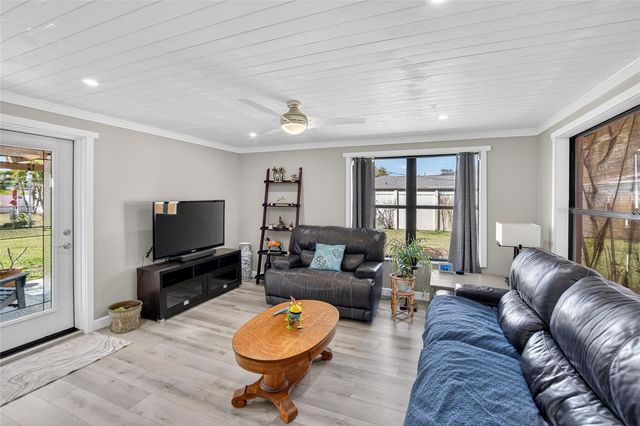 4990 99TH STREET N, St Petersburg, FL 33708