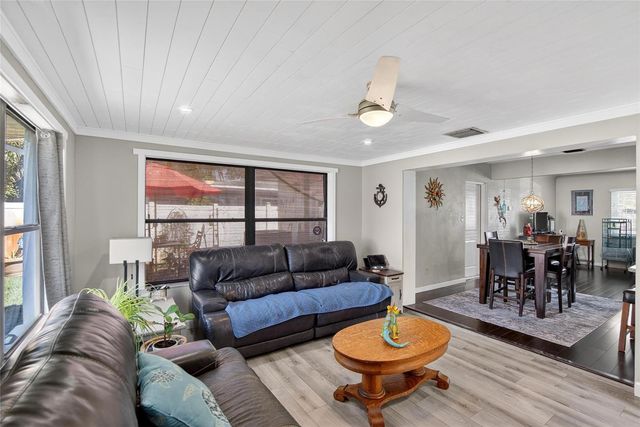 4990 99TH STREET N, St Petersburg, FL 33708