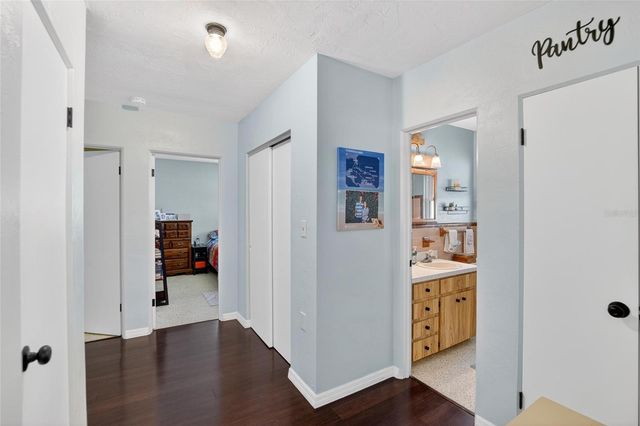 4990 99TH STREET N, St Petersburg, FL 33708