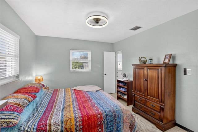 4990 99TH STREET N, St Petersburg, FL 33708