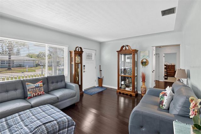 4990 99TH STREET N, St Petersburg, FL 33708