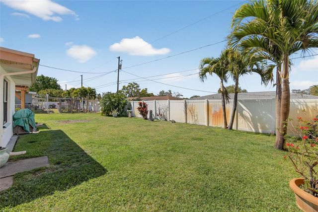 4990 99TH STREET N, St Petersburg, FL 33708