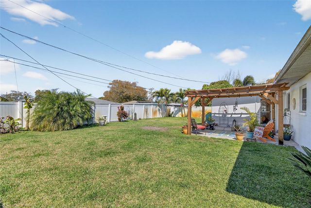 4990 99TH STREET N, St Petersburg, FL 33708