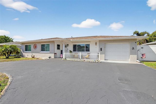 4990 99TH STREET N, St Petersburg, FL 33708