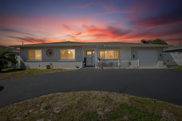 4990 99TH STREET N, St Petersburg, FL 33708