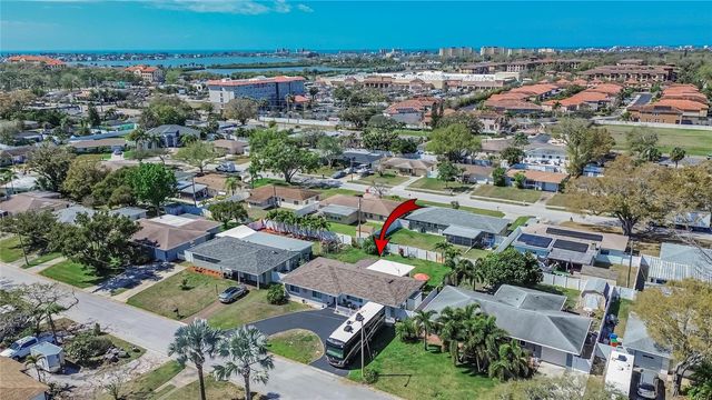 4990 99TH STREET N, St Petersburg, FL 33708
