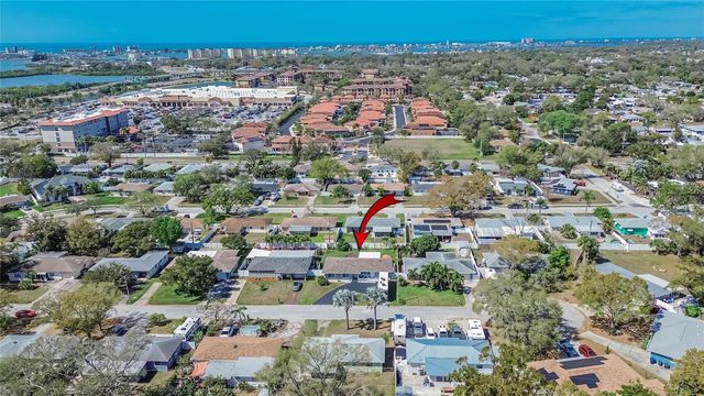 4990 99TH STREET N, St Petersburg, FL 33708