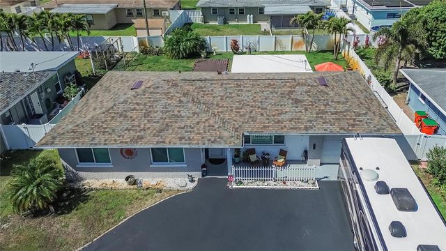 4990 99TH STREET N, St Petersburg, FL 33708