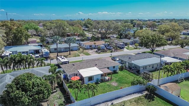 4990 99TH STREET N, St Petersburg, FL 33708