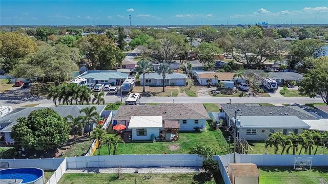 4990 99TH STREET N, St Petersburg, FL 33708