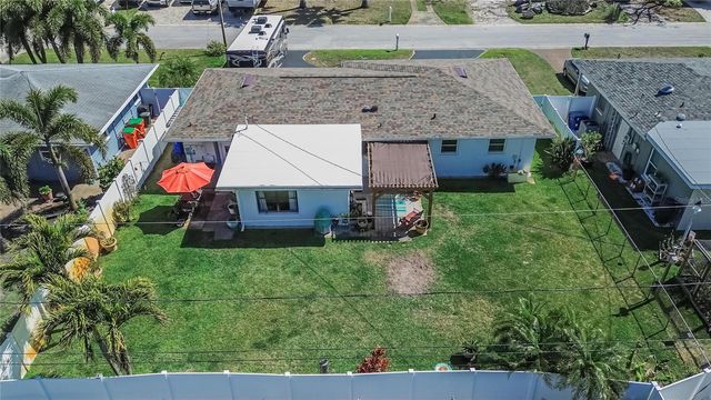 4990 99TH STREET N, St Petersburg, FL 33708