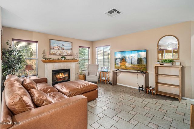 1806 E Mesa Drive, Lancaster, CA 93535