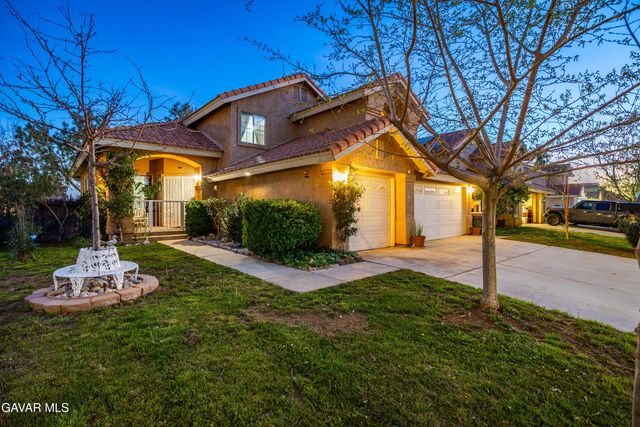 1806 E Mesa Drive, Lancaster, CA 93535