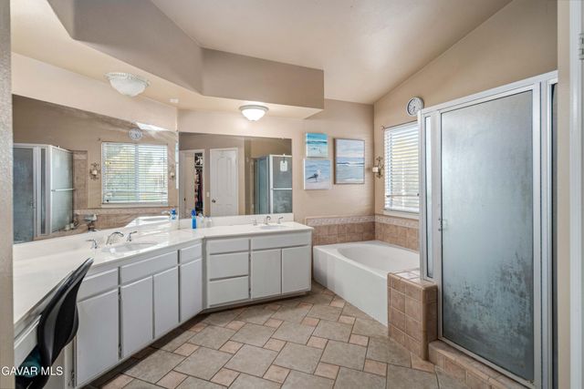 1806 E Mesa Drive, Lancaster, CA 93535