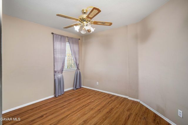 1806 E Mesa Drive, Lancaster, CA 93535