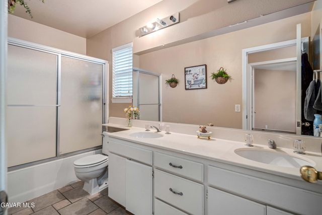 1806 E Mesa Drive, Lancaster, CA 93535