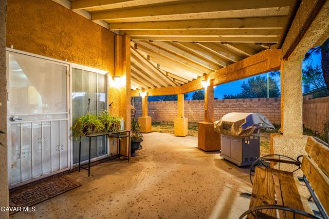 1806 E Mesa Drive, Lancaster, CA 93535