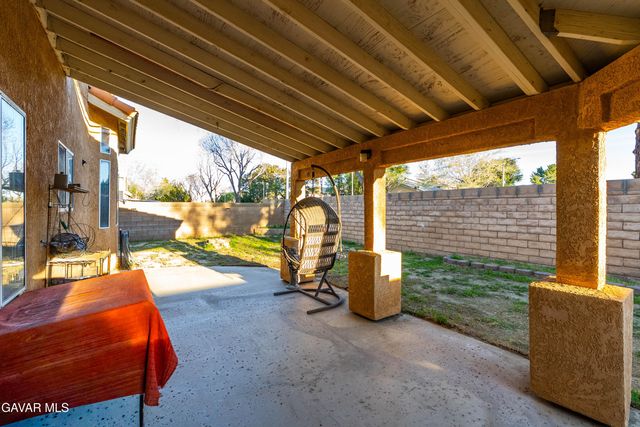 1806 E Mesa Drive, Lancaster, CA 93535