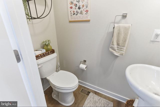 125 CARNES WAY, Martinsburg, WV 25403