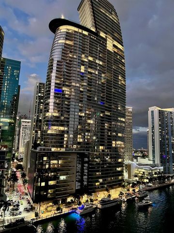 475 Brickell Ave 1715, Miami, FL 33131
