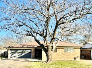 108 S Lynn Avenue, Denison, TX 75020