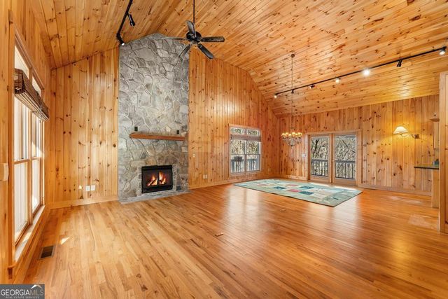 1447 Blue Ridge Drive, Sautee Nacoochee, GA 30571