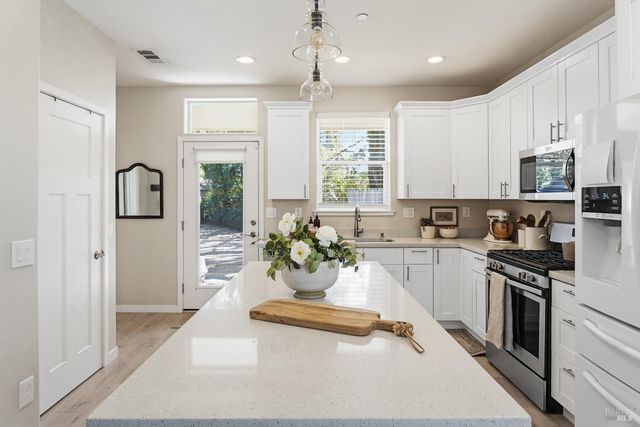 123 Ford St, Ukiah, CA 95482