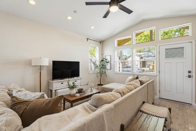 123 Ford St, Ukiah, CA 95482