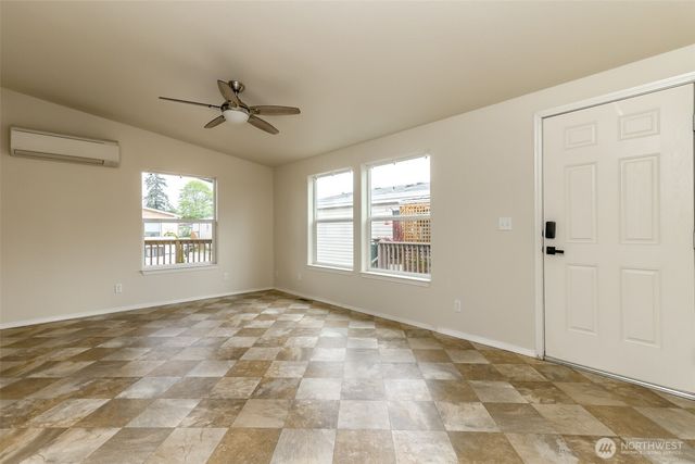 7104 141st Avenue E, Sumner, WA 98390