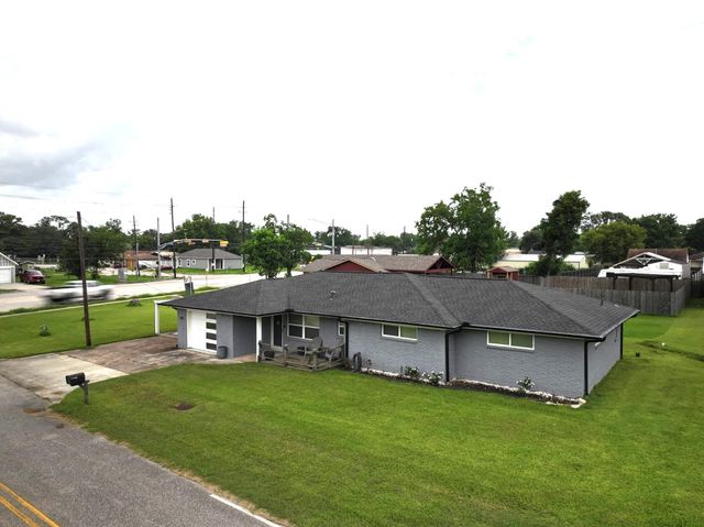 103 Cottontail Drive, Crosby, TX 77532
