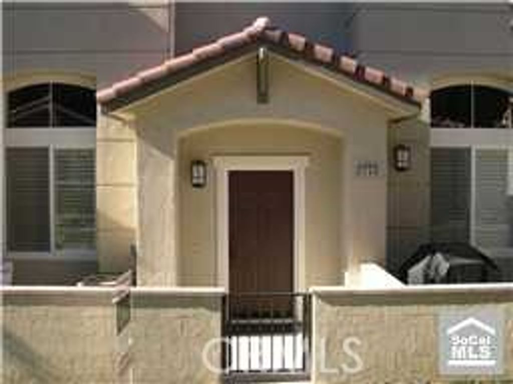 1267 Olson, Fullerton, CA 92833