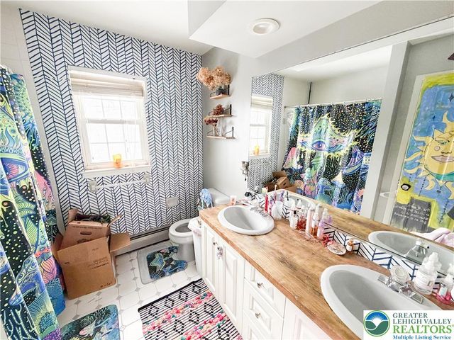 303 East Mountain Top Road, Summit Hill Boro, PA 18250