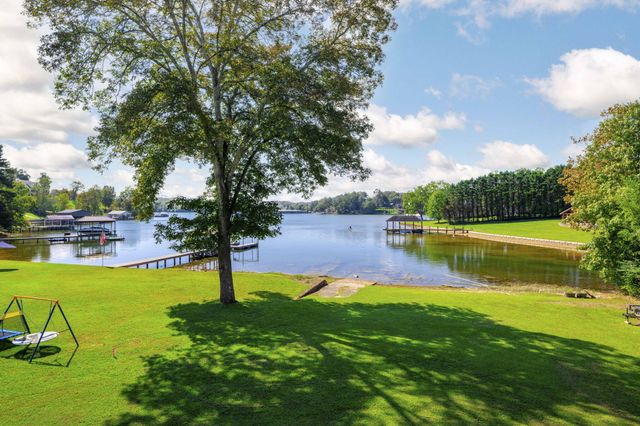 1174 Penobscot Drive, Soddy Daisy, TN 37379