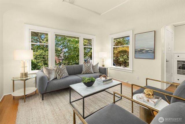 1703 NE 73rd Street, Seattle, WA 98115