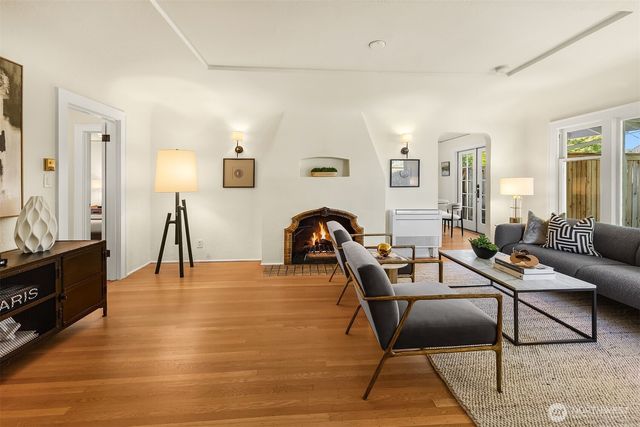 1703 NE 73rd Street, Seattle, WA 98115