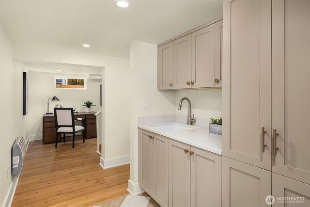 1703 NE 73rd Street, Seattle, WA 98115