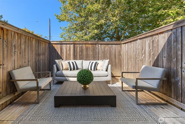 1703 NE 73rd Street, Seattle, WA 98115