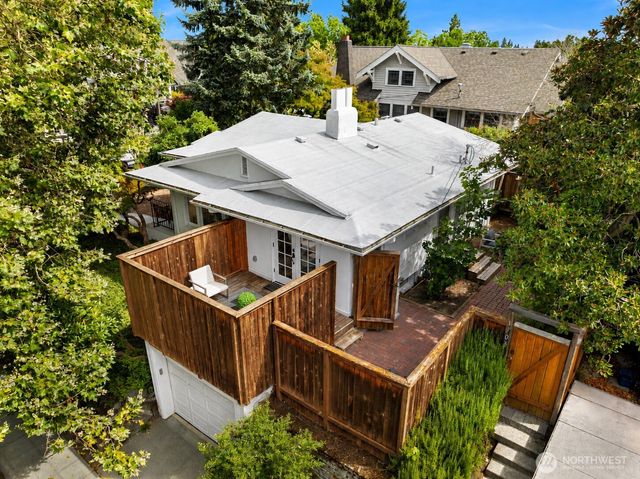 1703 NE 73rd Street, Seattle, WA 98115