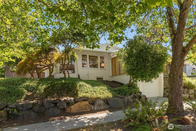 1703 NE 73rd Street, Seattle, WA 98115