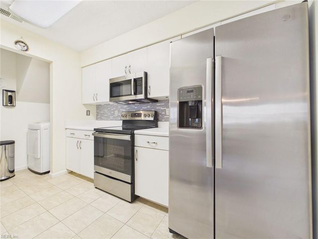 3836 Lasalle Dr Apt 106, Virginia Beach, VA 23453