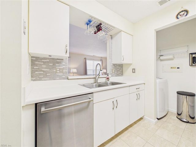 3836 Lasalle Dr Apt 106, Virginia Beach, VA 23453