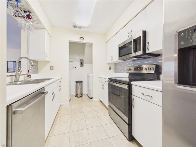 3836 Lasalle Dr Apt 106, Virginia Beach, VA 23453