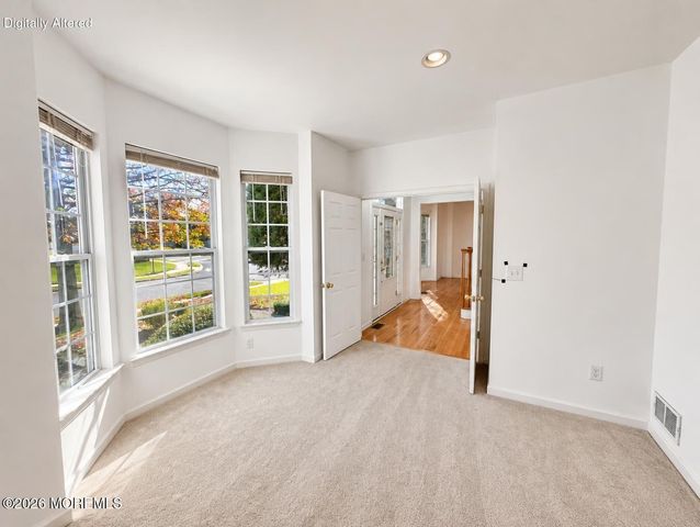2 Apple Ridge Way, East Brunswick, NJ 08816